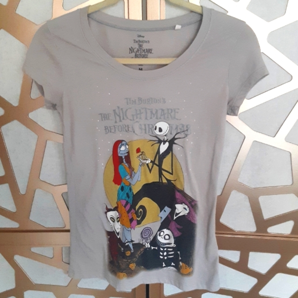 EUC DISNEY / BURTON Nightmare Before Christmas Grey T-shirt